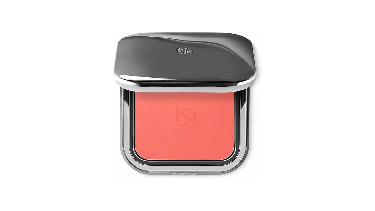 Melhor Blush Importado: 7 Opções de Alta Fixação